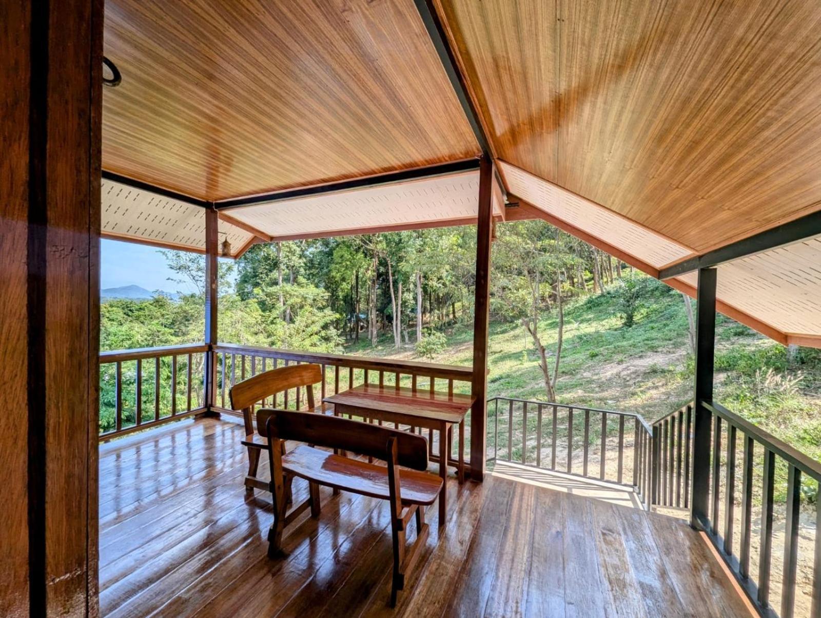 Koh Jum Serenity Resort Bagian luar foto